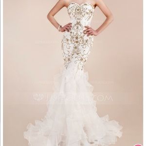 White prom/pageant gown